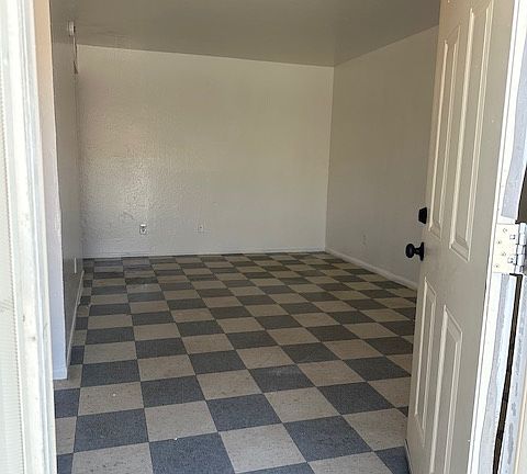 2nd image of 3110 E Atlanta Ave