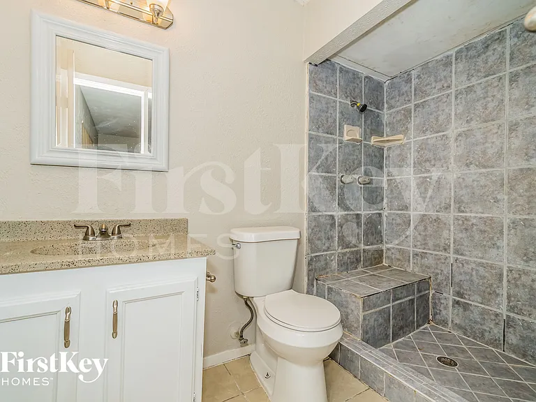 6403 Redwood Ln — Photo 9