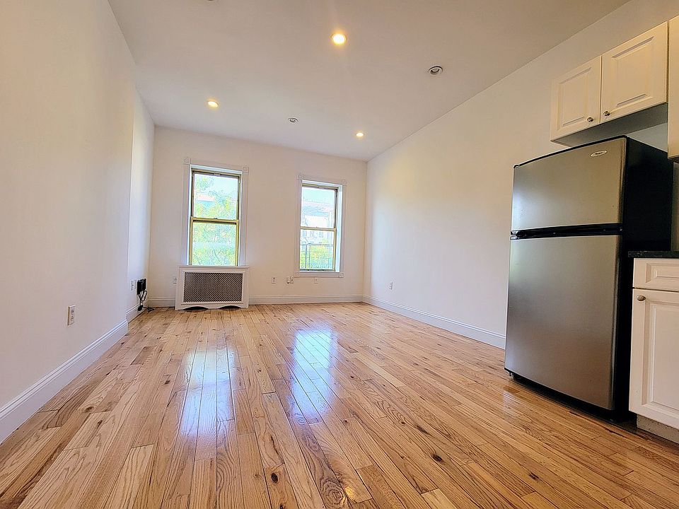 1st image of 127 E 101st St #4Z