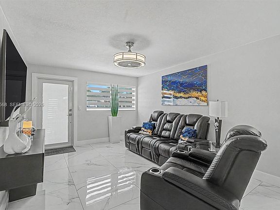4th image of 10345 NW 35th Ct