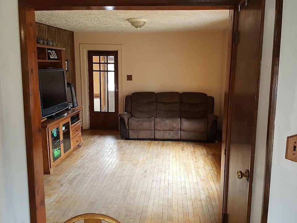 1st image of 6 West Ave