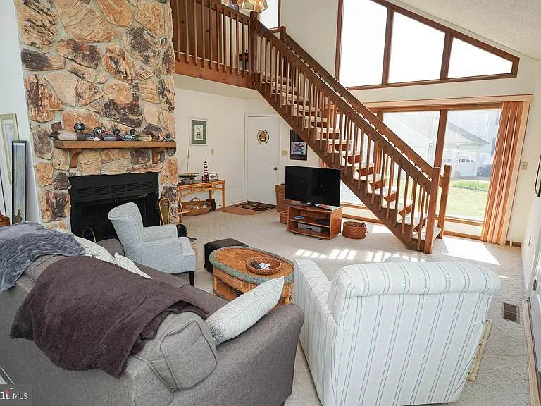 39028 Bayview W — Photo 27