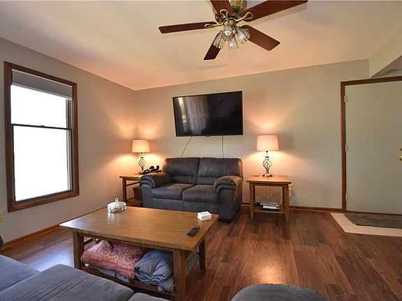 4th image of 3259 Pinewood Dr
