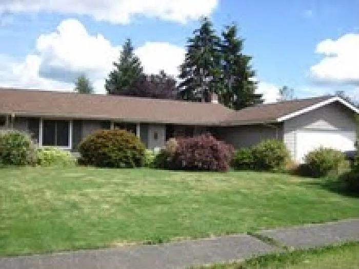 3910 Gardenia St photo 1