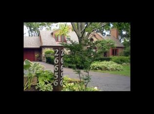 26656 Carol Ave, Franklin, MI 48025