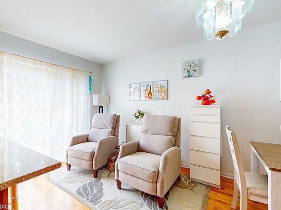 5th image of 1621 W 35th St Unit E