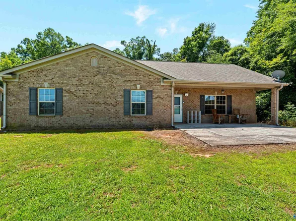 991 Manley Rd, Hazel Green, AL 35750