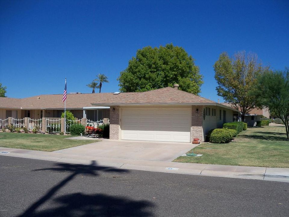 1st image of 10302 W Kingswood Cir
