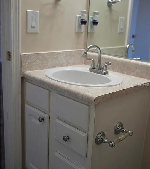 10446 Villa View Cir — Photo 14