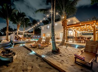 9851 SW 6th St, Hollywood, FL 33025