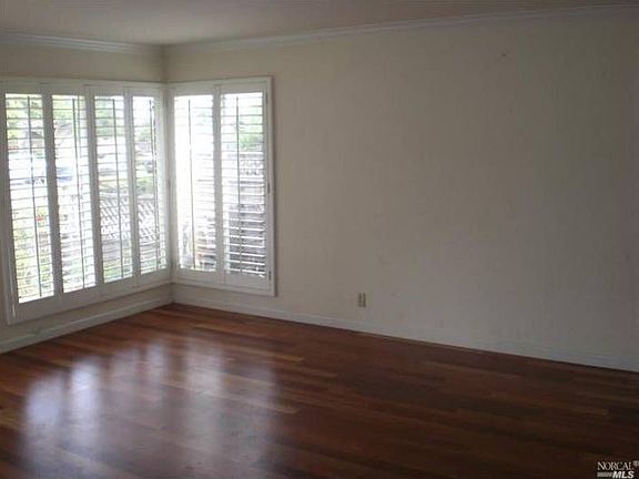 2nd image of 526 S McDowell Blvd