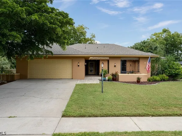 4230 Glasgow Ct, North Fort Myers, FL 33903