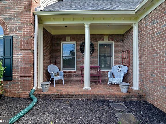 2nd image of 17425 Avenleigh Dr