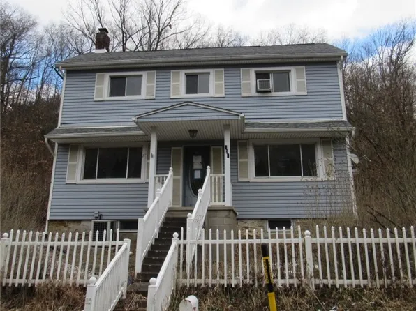 621 Canal Rd, Apollo, PA 15613