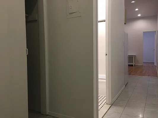 Rented by GPA Realty | media 32