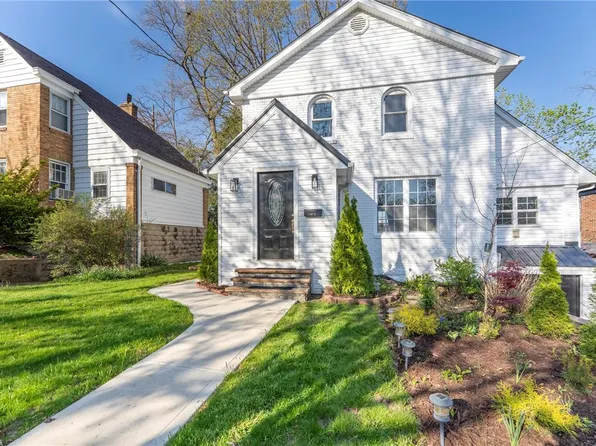 473 Carnegie Dr, Pittsburgh, PA 15243