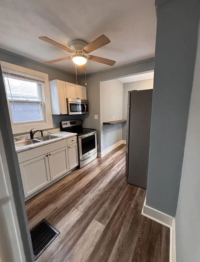 4 bed, 1250 sqft, $1,950 — Photo 1