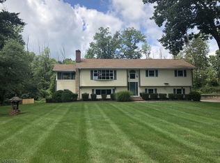 5 Matheson Rd, Whitehouse Station, NJ 08889