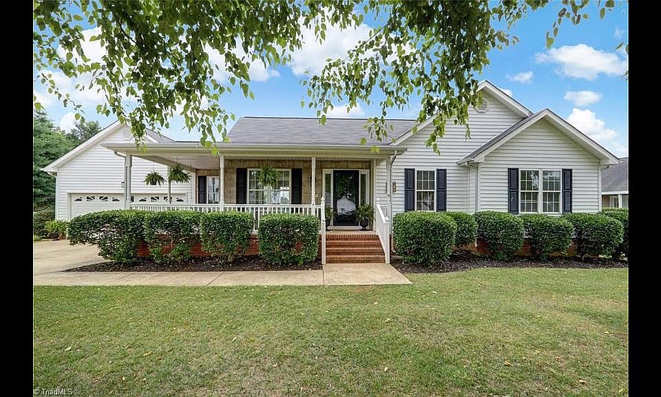 1st image of 5416 Bryants Way Dr