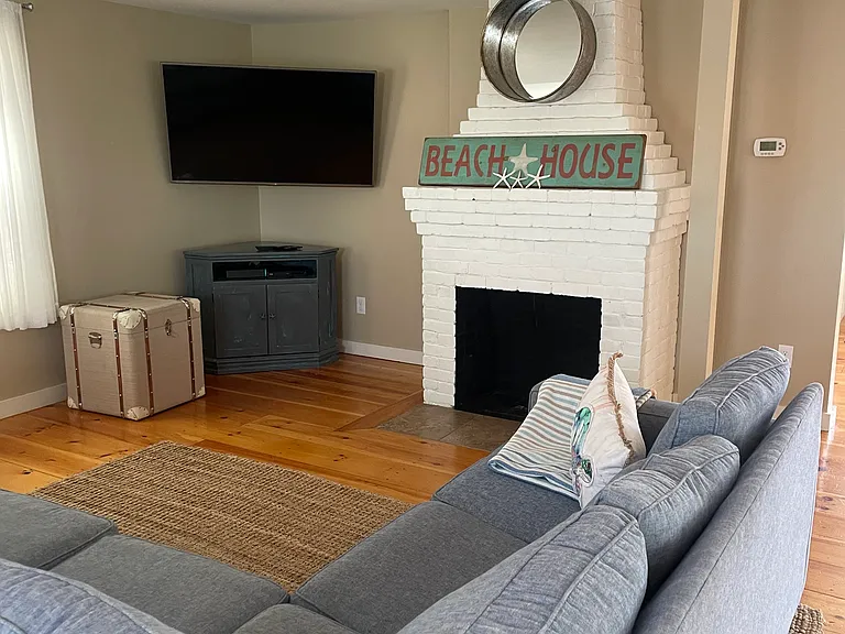 133 Northern Blvd — Photo 4