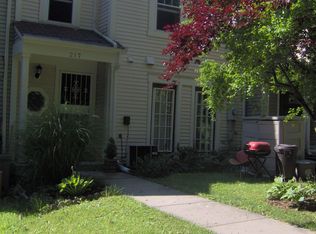 217 Post Oak Ct, Landover, MD