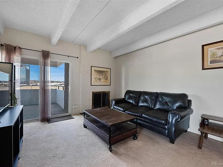1888 S Jackson St #401 — Photo 2