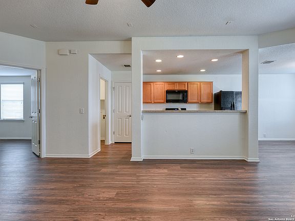 5th image of 2606 AMETHYST DR