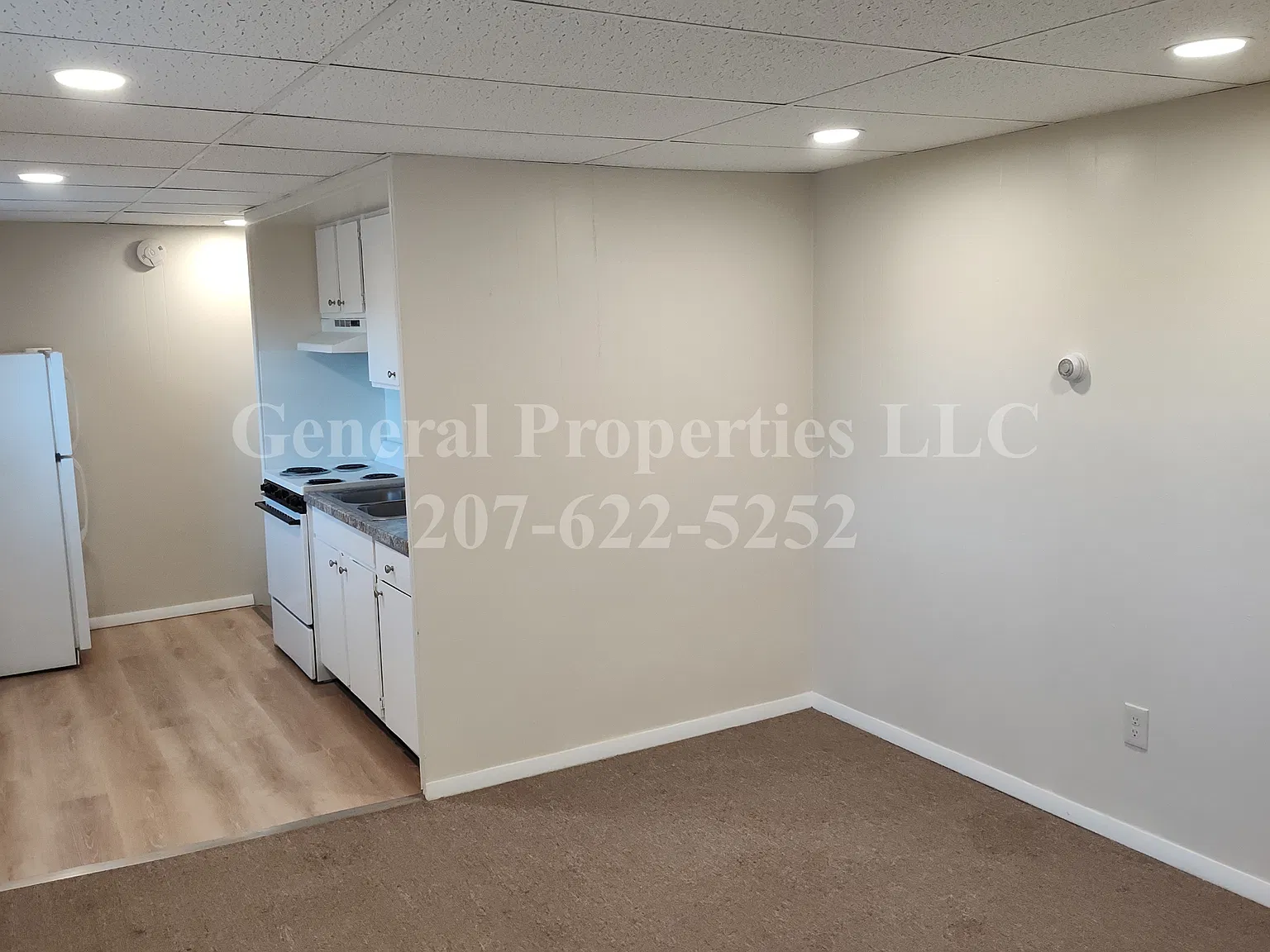 584 Riverside Drive - 16 — Photo 3