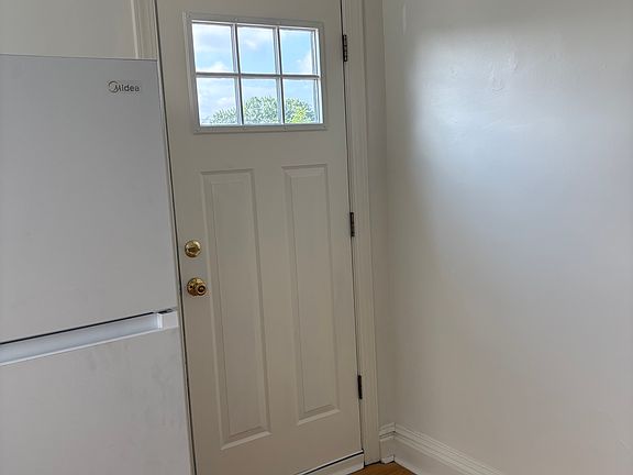 4th image of 90 E Broad St APT 3