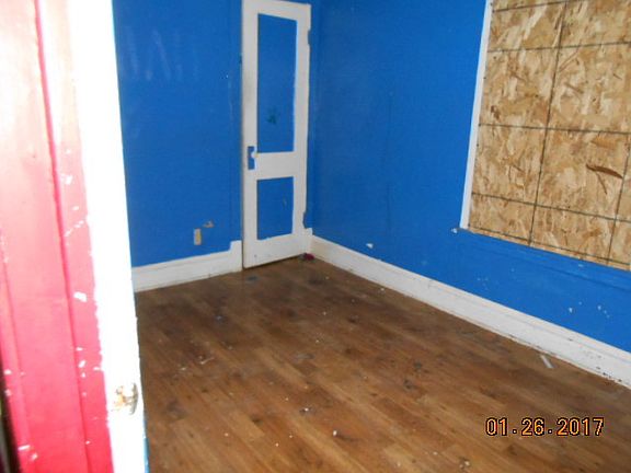 5th image of 6352 S Claremont Ave