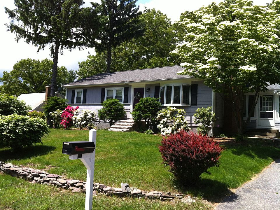 1st image of 10 Cedarwood Ln