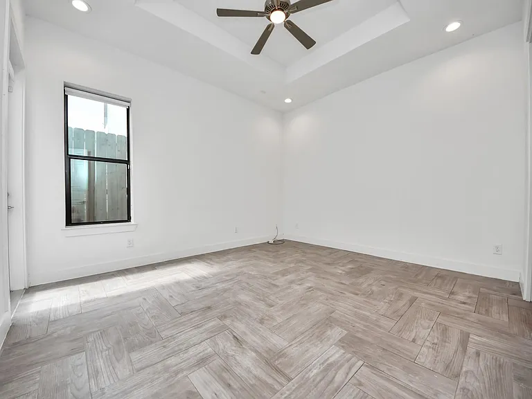 1703 Cedrocanna Ln — Photo 25