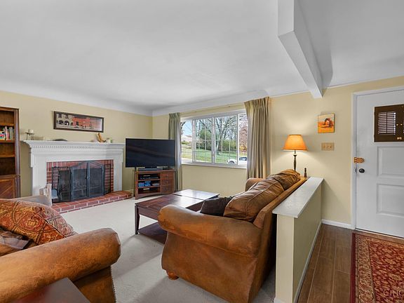 5th image of 4073 Mantell Ave