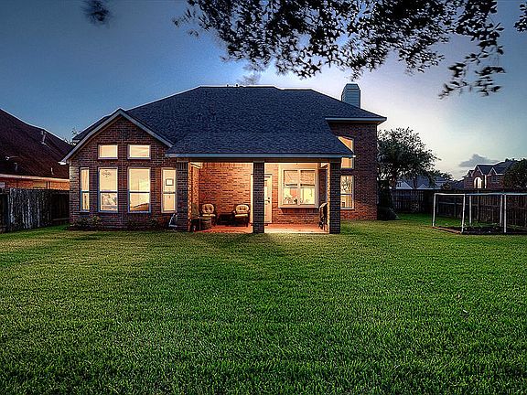 2nd image of 3618 Hawkins Cir
