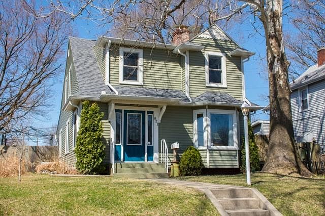 1st image of 821 Emerson Ave
