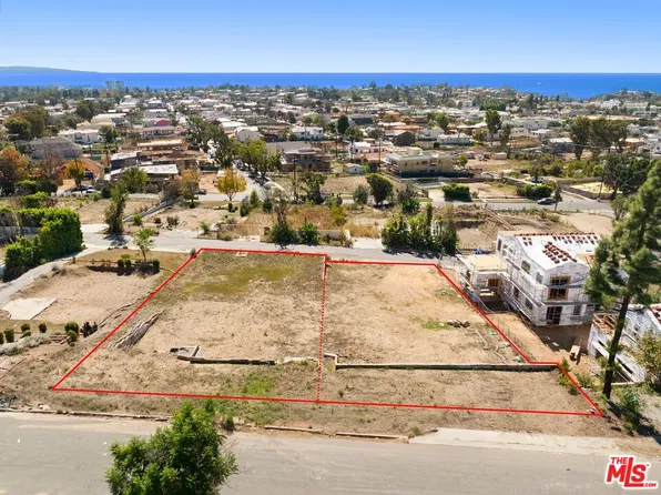 14902 McKendree Ave, Pacific Palisades, CA 90272