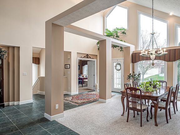 4th image of 2766 Chatham Ct
