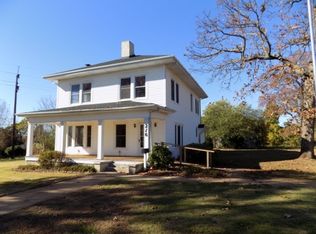 216 S Powell St, Forest City, NC 28043