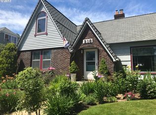 218 E 38th St, Vancouver, WA 98663