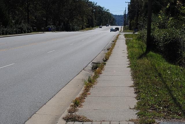 2nd image of 8307 Hixson Pike