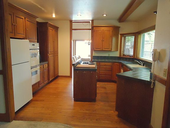 2nd image of 309 Escalona Dr