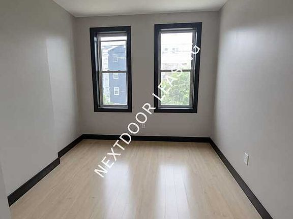 3rd image of 89 E 25th St #6M