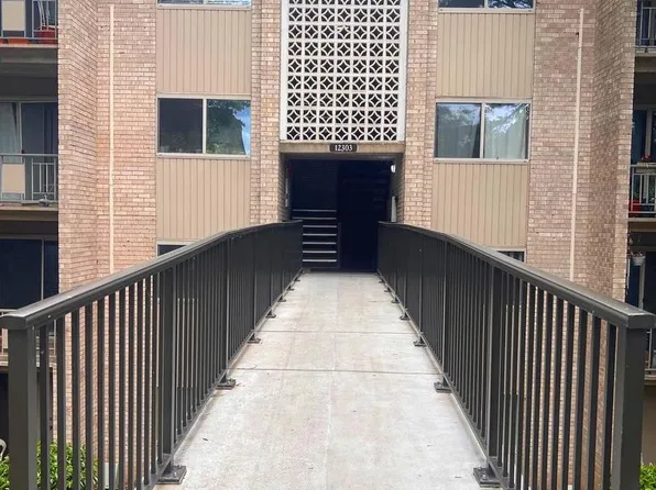 12303 Braxfield Ct #384, Rockville, MD 20852
