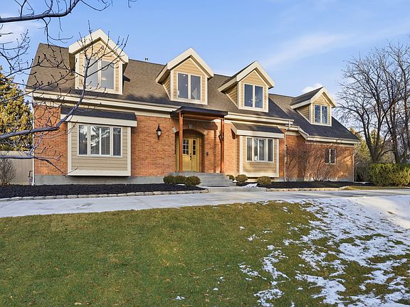 3rd image of 16 Gatehouse Ln