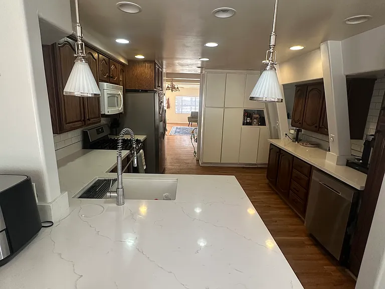 1731 N Spring Valley Rd — Photo 8