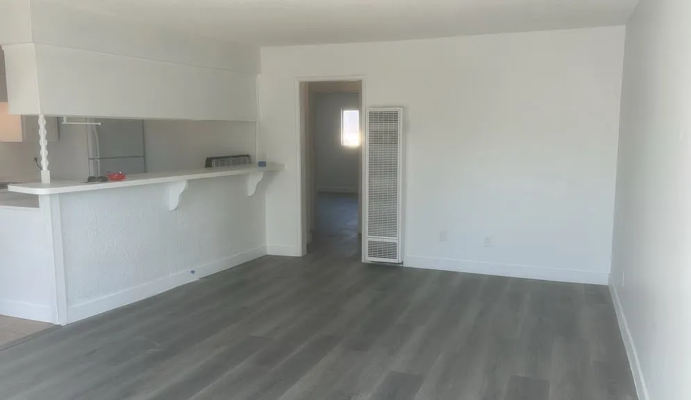 2 bed, $1,950 — Photo 3