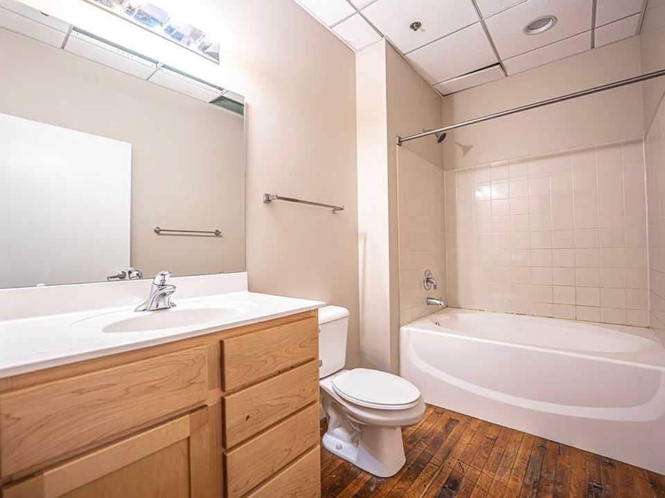 1st image of 1520 Washington Ave APT 302
