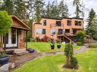 216 Kineth Point Pl, Coupeville, WA 98239