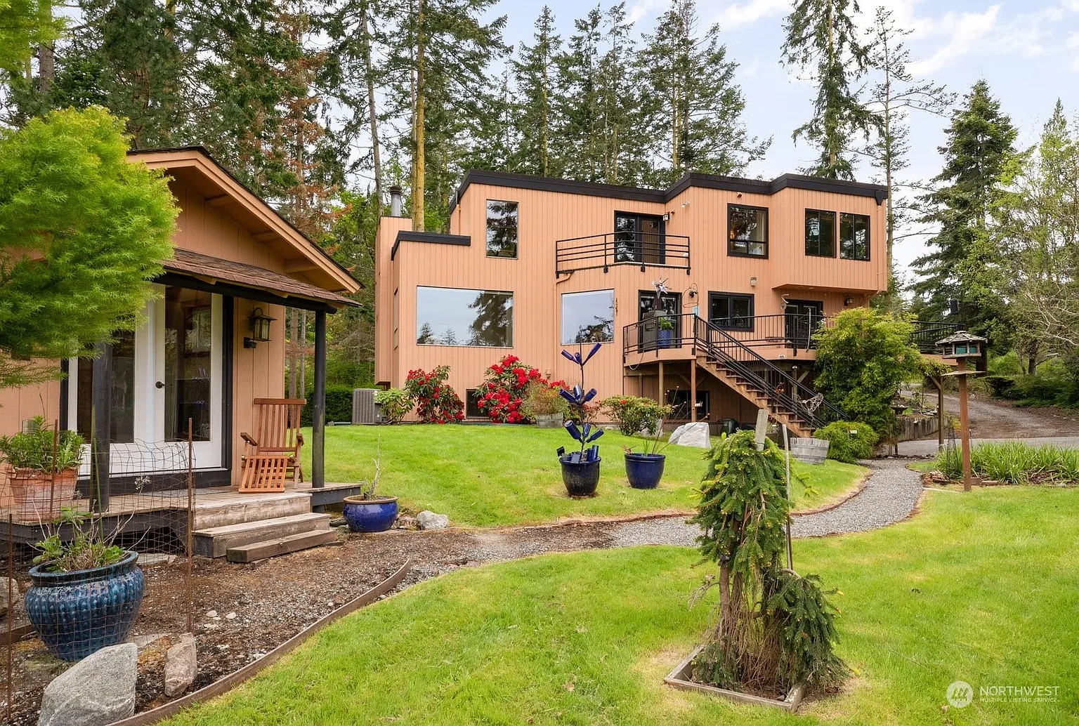 216 Kineth Point Place photo 1