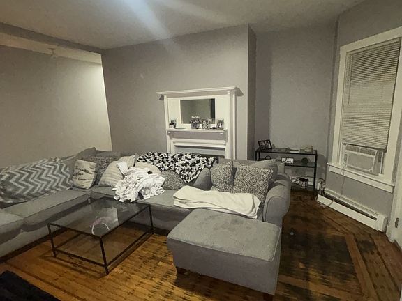 3rd image of 200 Lexington Ave APT 1